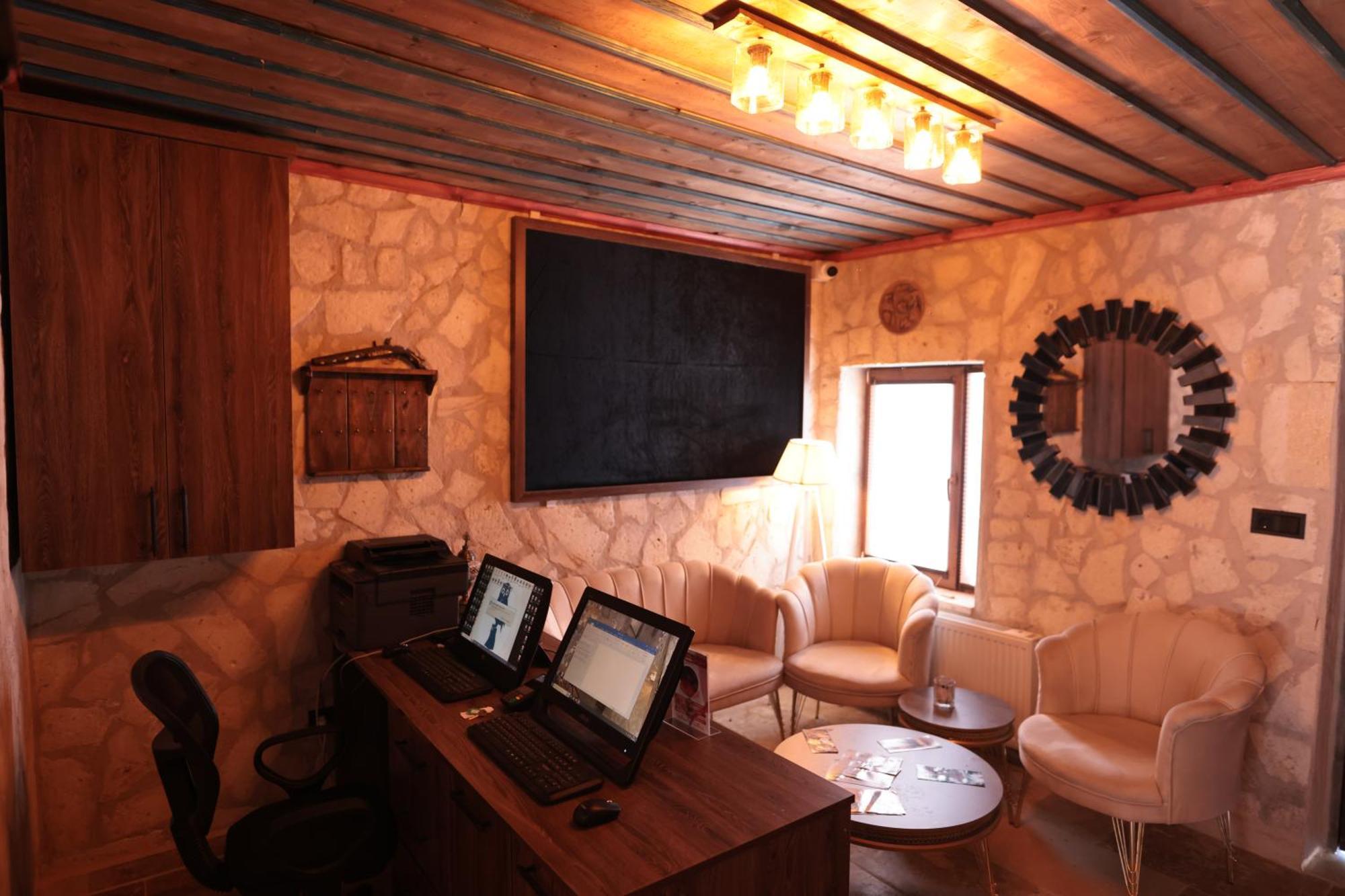 Stone Owl Otel & Restaurant Uçhisar Extérieur photo