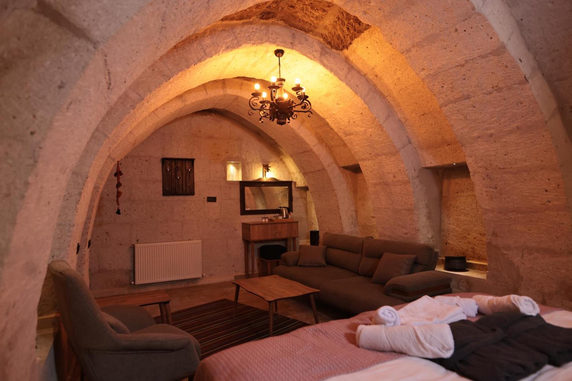 Stone Owl Otel & Restaurant Uçhisar Extérieur photo